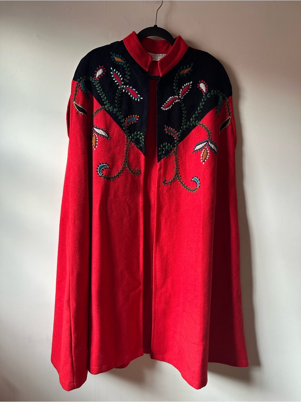 Vintage Passports Pier1 Wool Blend Bohemian Embroidered Cape